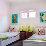 Magnificent Orange Beach House On Bondi Beach!