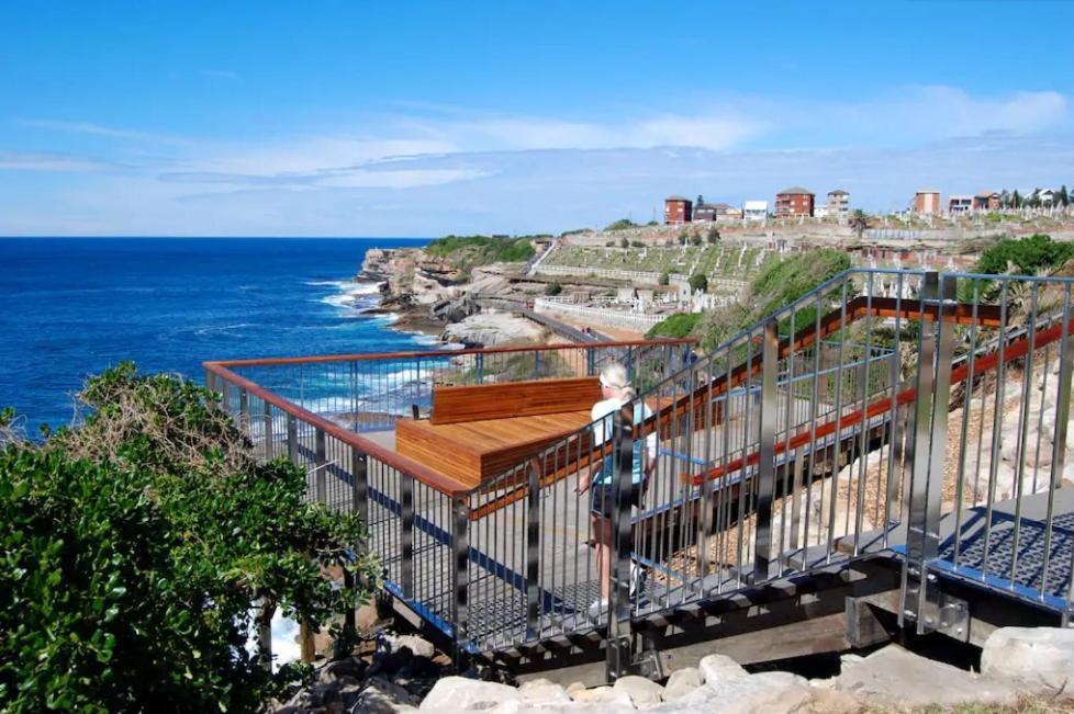 Holiday home Magnificent Orange Beach House On Bondi Beach! Sydney
