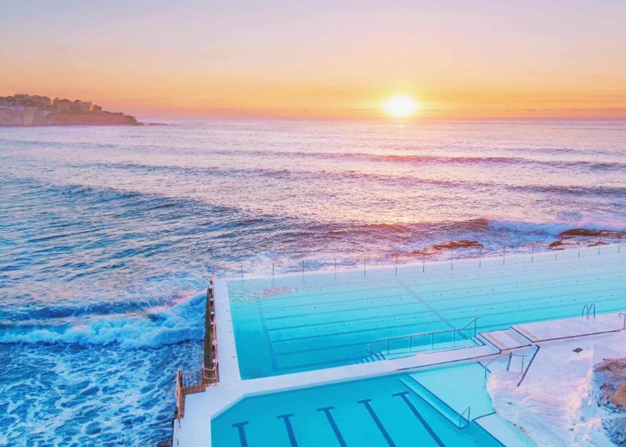 Magnificent Orange Beach House On Bondi Beach! * Sydney