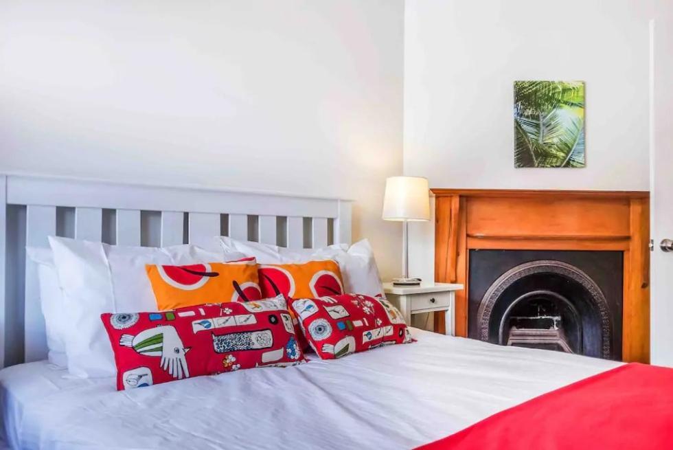 Holiday home Magnificent Orange Beach House On Bondi Beach! Sydney