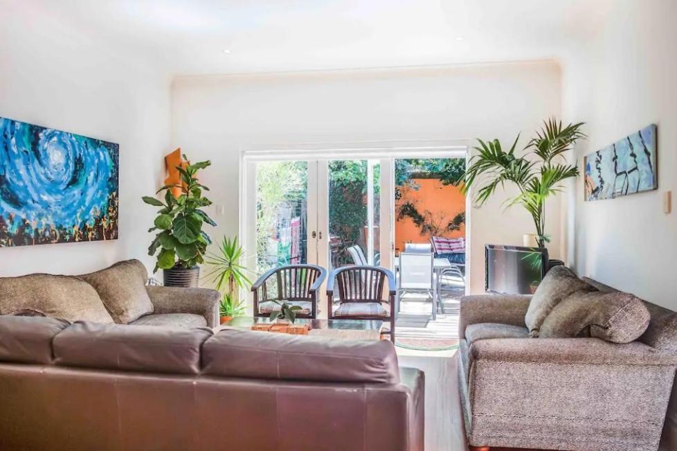 Holiday home Magnificent Orange Beach House On Bondi Beach! *