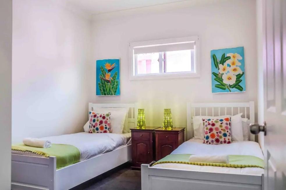 Magnificent Orange Beach House On Bondi Beach! * Sydney